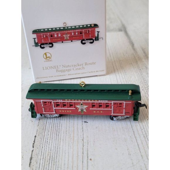 Hallmark Leonel Nutcracker root baggage coach 2012 ornament Xmas train - Picture 3 of 7